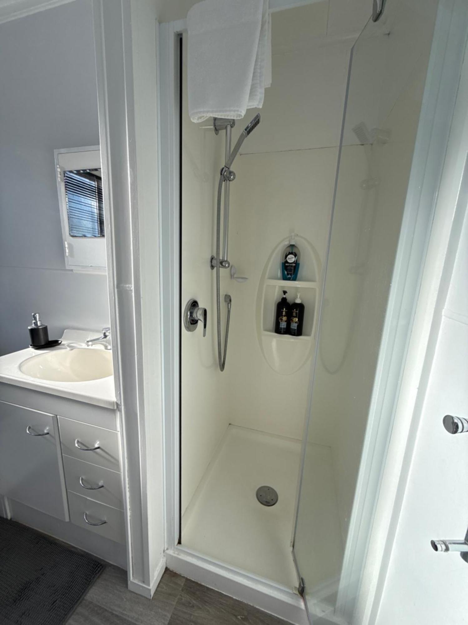 Inglewood Shared Home Bnb New Plymouth Exterior foto